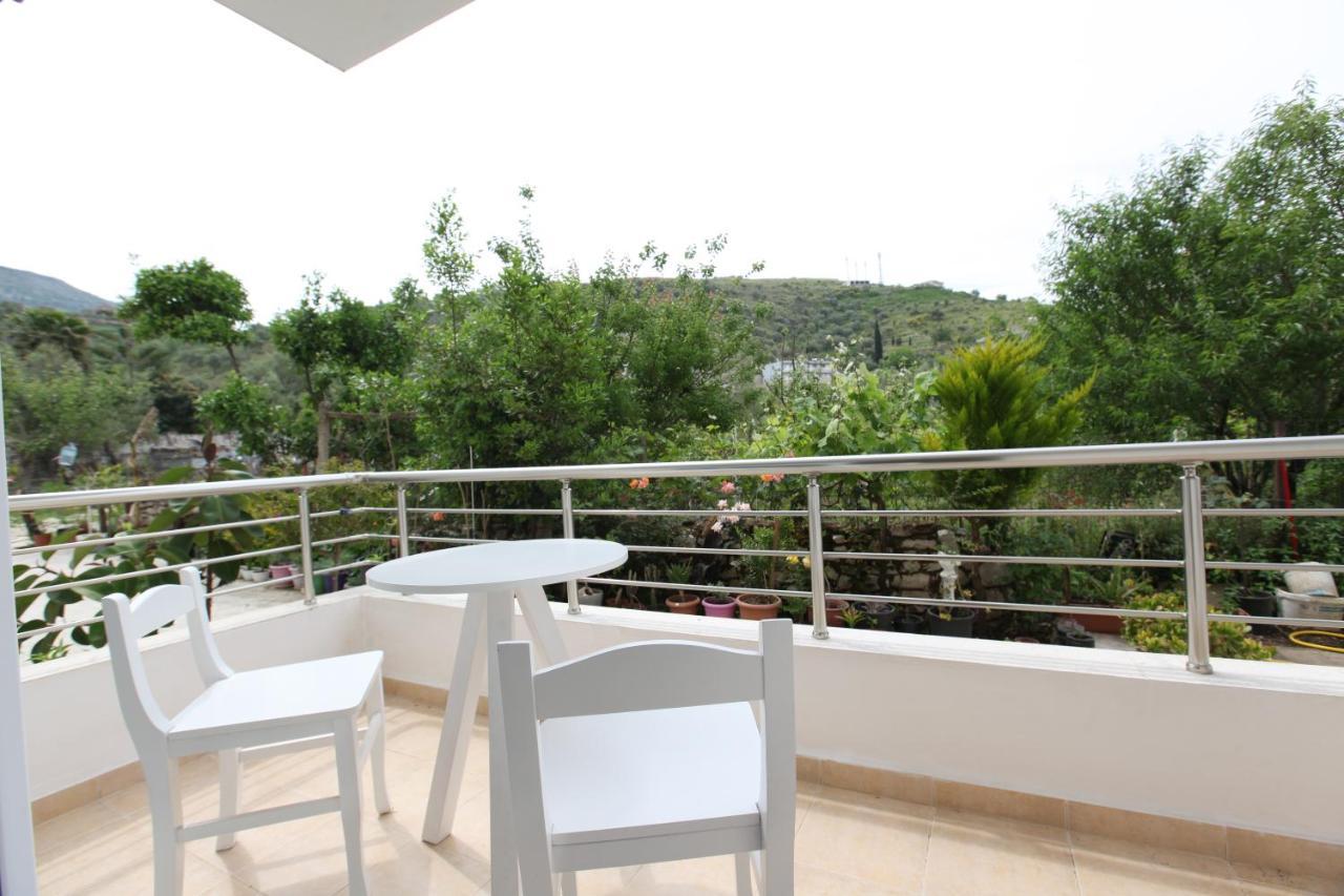 The Sunny Side Apartman Himara Kültér fotó