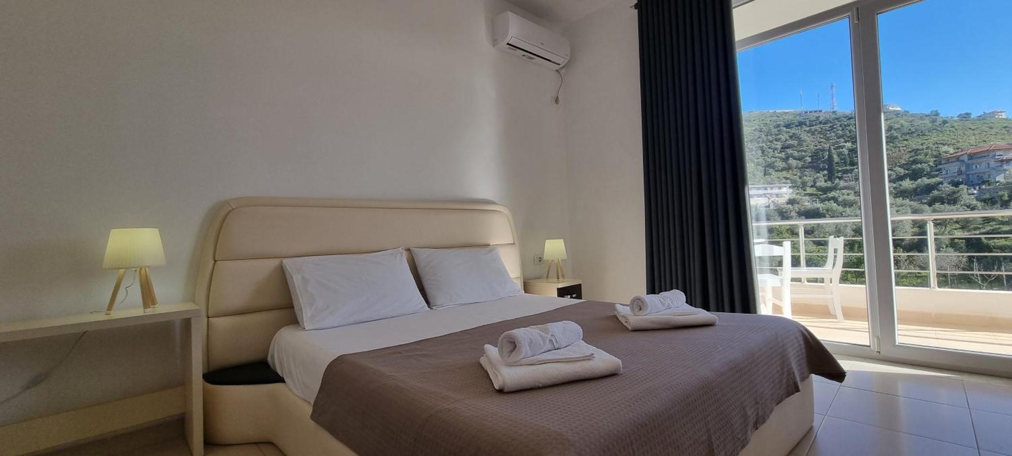 The Sunny Side Apartman Himara Kültér fotó