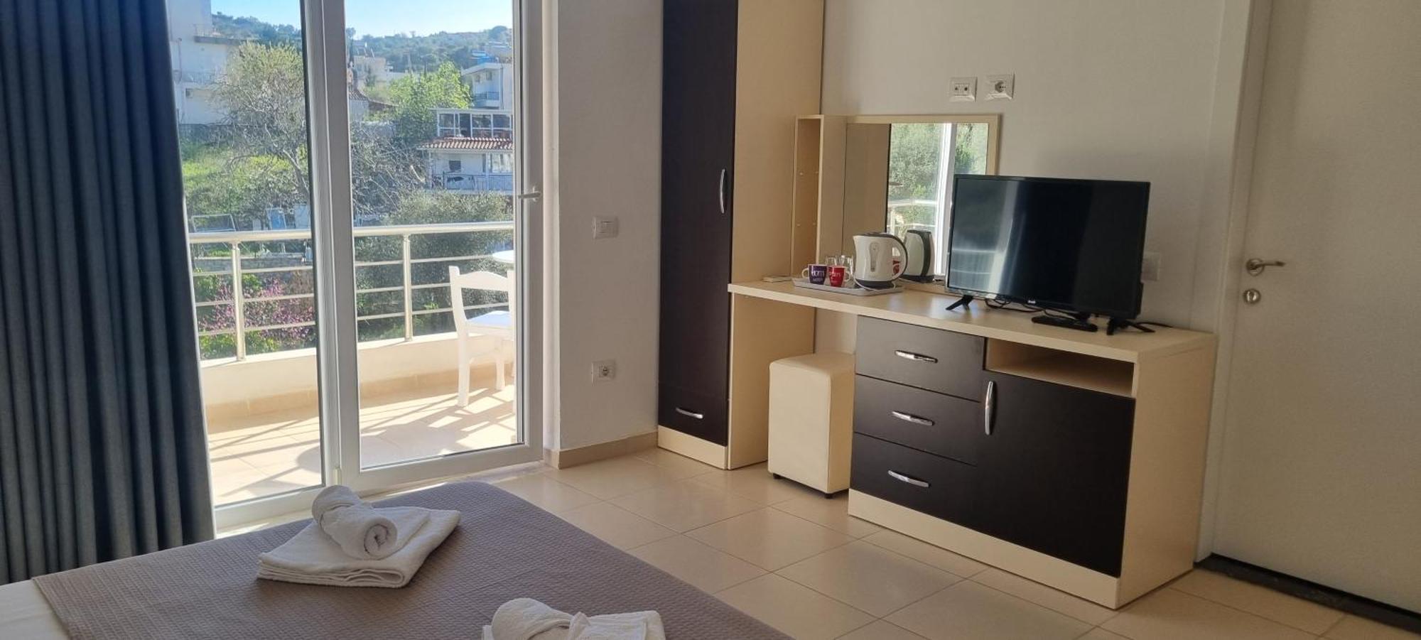 The Sunny Side Apartman Himara Kültér fotó