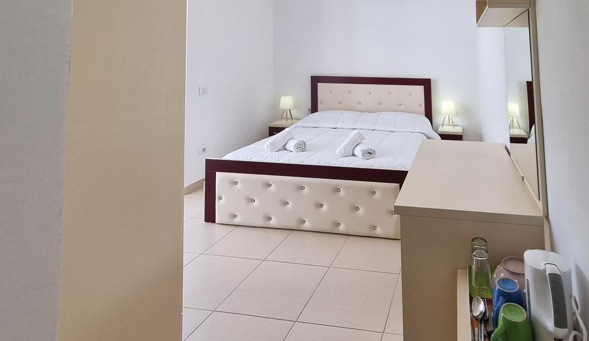 The Sunny Side Apartman Himara Kültér fotó