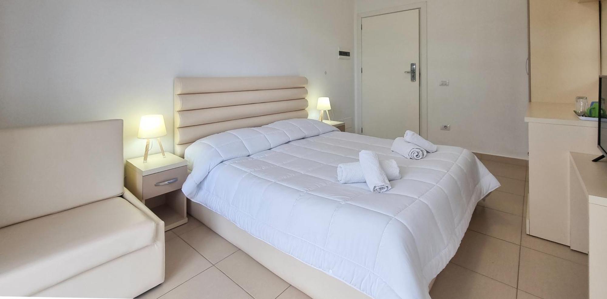 The Sunny Side Apartman Himara Kültér fotó
